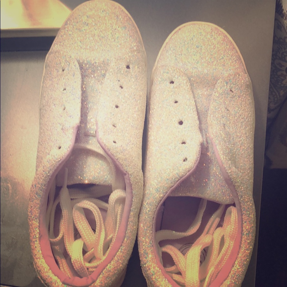 Justice shoes